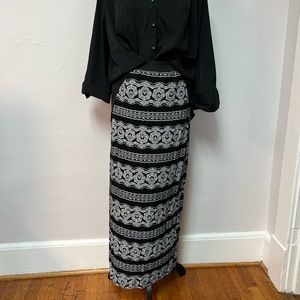 🌹🌹Cato  Maxi Skirt Size L🌹🌹